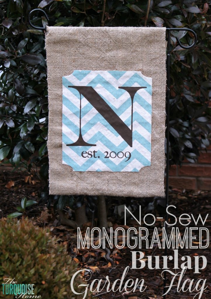 No-Sew Burlap Monogrammed Garden Flag {full tutorial}