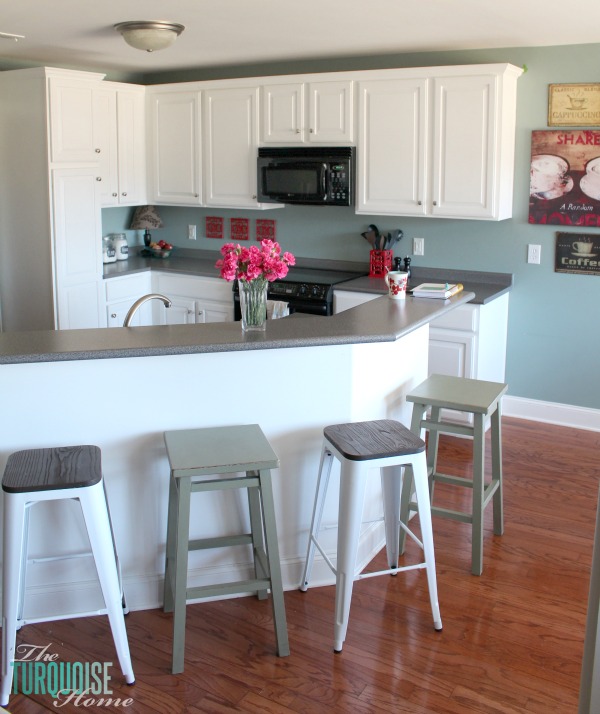DIY Painted Kitchen Cabinets with Benjamin Moore Simply White 