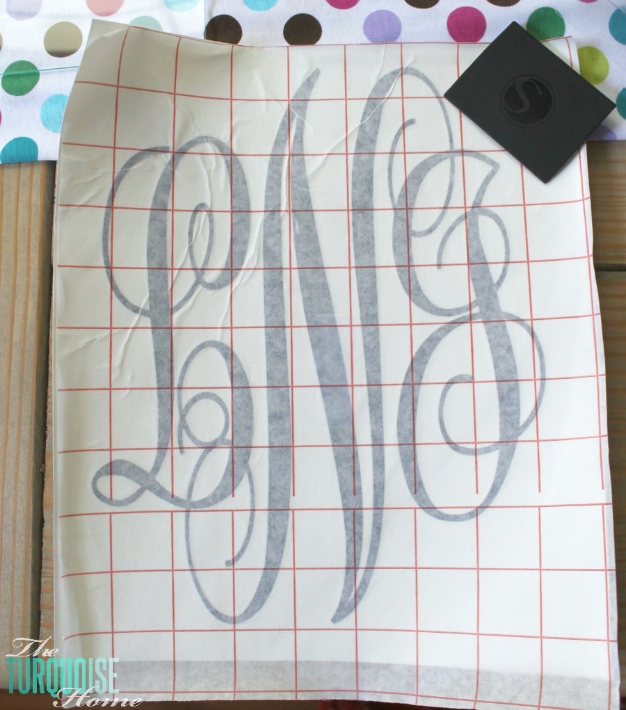 How to Create a Simple Vinyl Monogram {A Silhouette Tutorial for Beginners}