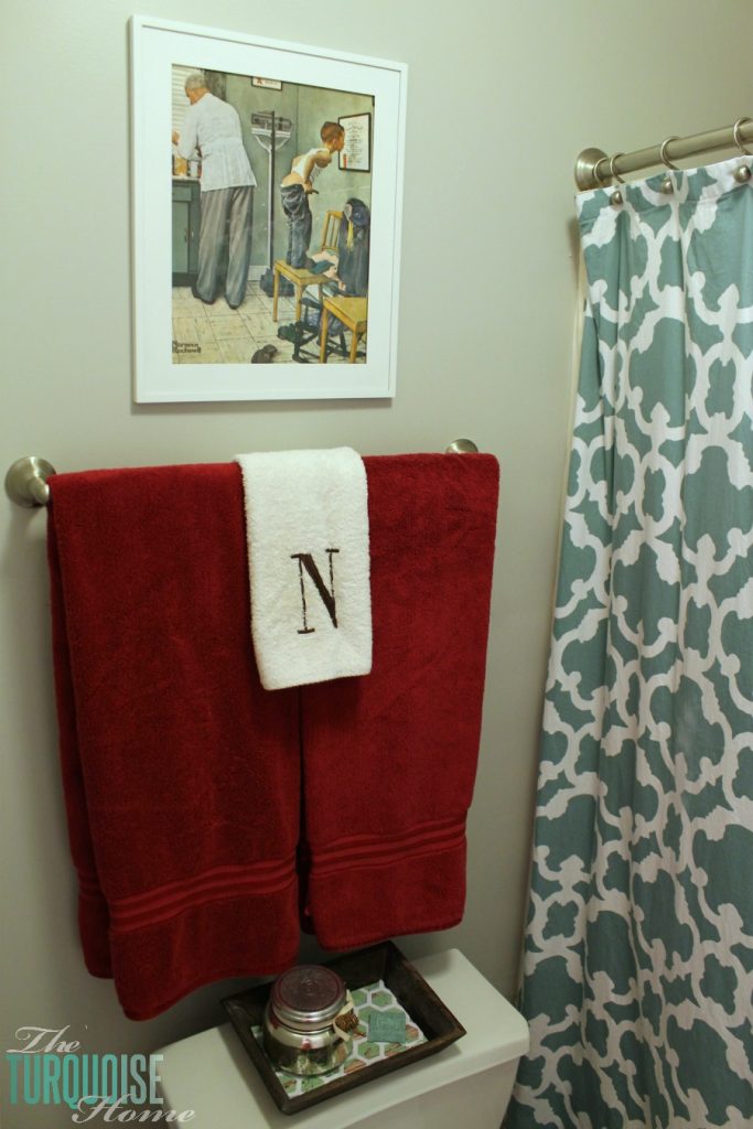 Traditional-Americana Guest Bathroom Update: painted walls, cabinets, new hardware and a punch of color!