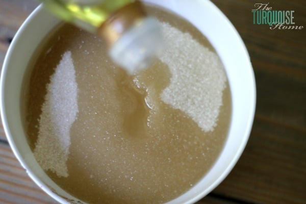 How to Make Lemon Sugar Scrub