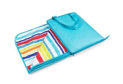 What to Take to the Beach with a Toddler | TheTurquoiseHome.com