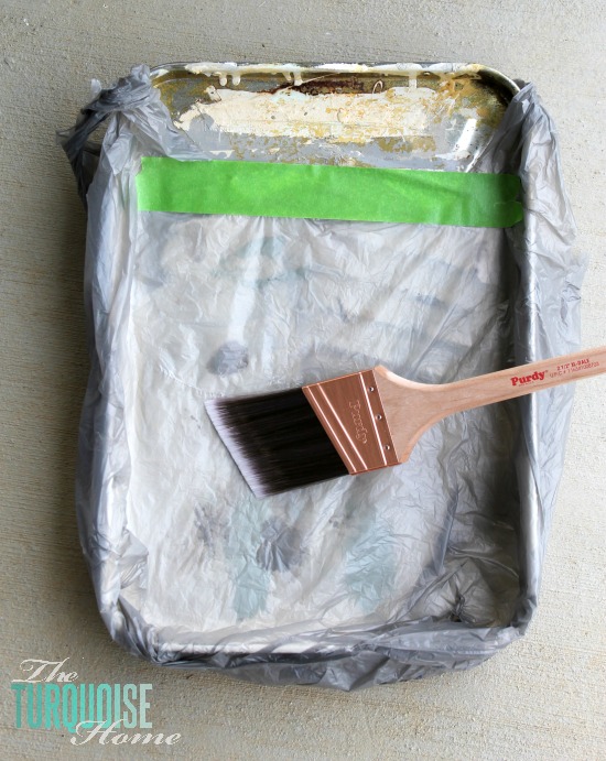 Make a DIY liner for your paint roller tray for easy clean-up!