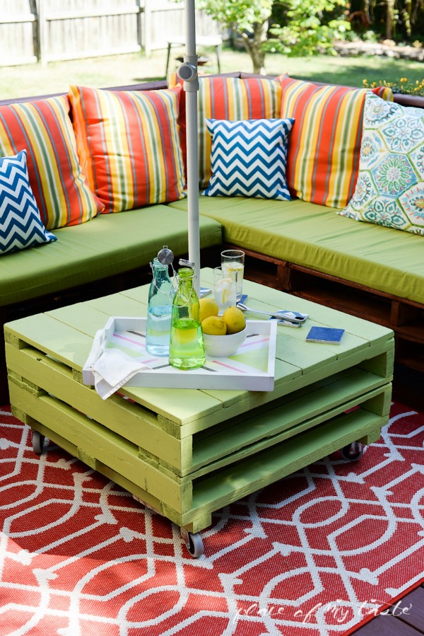 DIY Pallet Patio Furniture