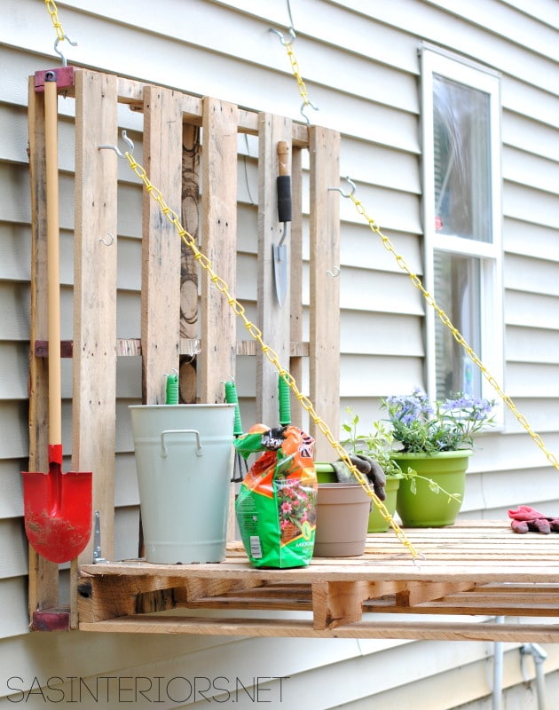 Pallet Gardening Table