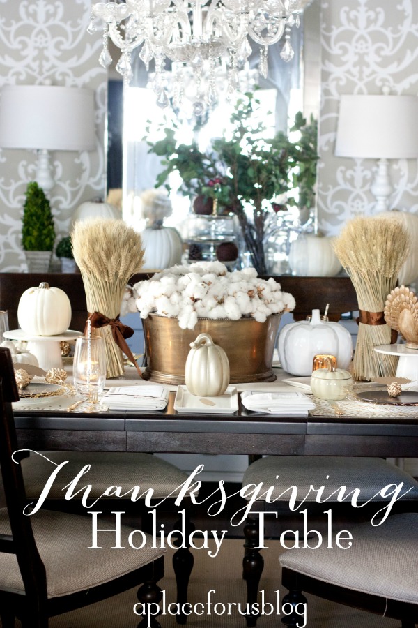 27 Gorgeous Thanksgiving Tablescapes | Black and Gold Thanksgiving Tablescape