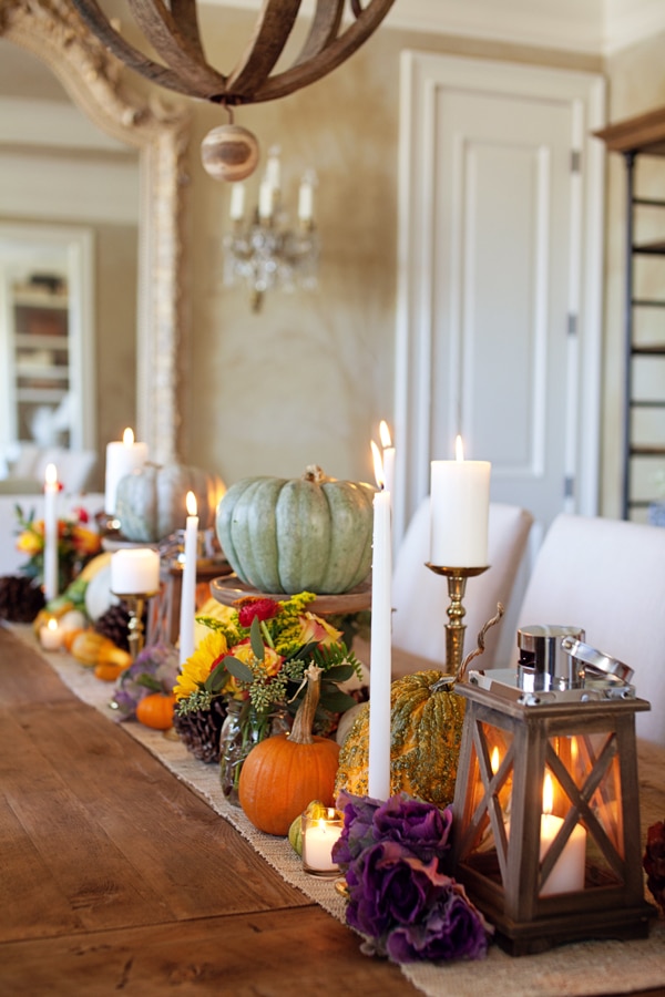 27 Gorgeous Thanksgiving Tablescapes | Pumpkins, Lanterns, Pinecones, Flowers and Candles 