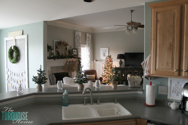 Christmas Decorating in the Kitchen | TheTurquoiseHome.com