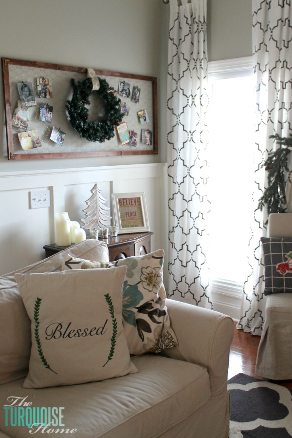 Simple Winter and Christmas Decor in the Living Room | TheTurquoiseHome.com