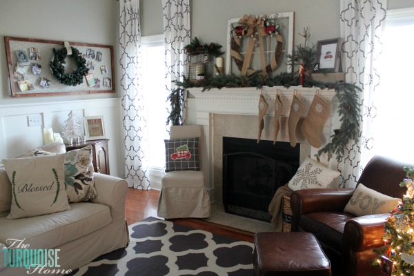 Simple Winter and Christmas Decor in the Living Room | TheTurquoiseHome.com