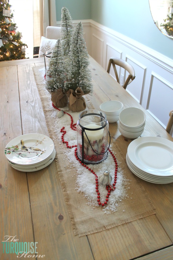 Simple and Rustic Christmas Dining Room | TheTurquoiseHome.com