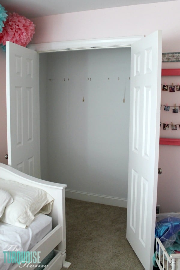 Organizing: Miss A's New Closet System | TheTurquoiseHome.com