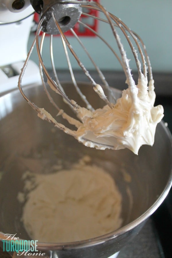 Homemade All-Natue Body Butter Recipe | TheTurquoiseHome.com