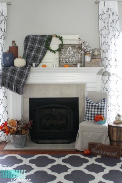 Plaids, neutrals and a few pops of autumnal color bring this message of gratitude home. I love the sweet reminder to be grateful this season - and always! | Grateful Fall Mantel | Details at TheTurquoiseHome.com