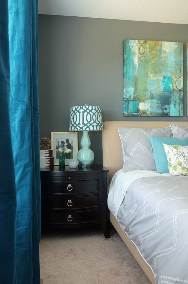 master-bedroom-teal-and-lime