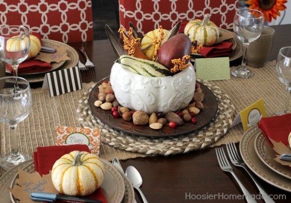 How-to-Decorate-a-Thanksgiving-Table