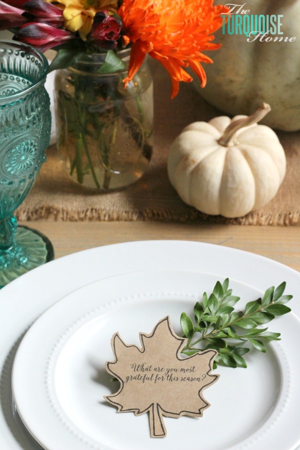 What a fabulous way to create meaningful conversations around the Thanksgiving table! We'll be starting this tradition this year!! Thanksgiving table decor ideas