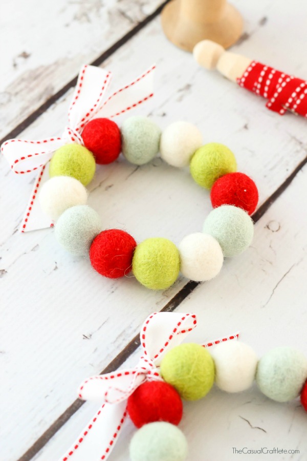 Easy-to-make Felt Ball Wreaths from The Casual Craftlete