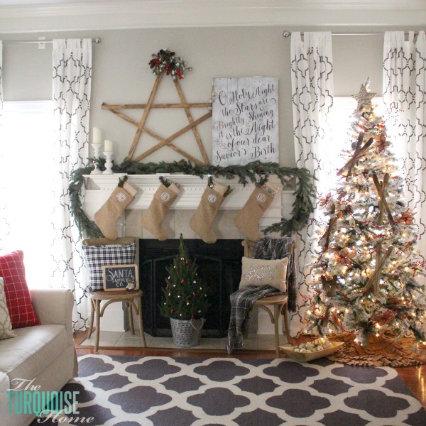 https://theturquoisehome.com/wp-content/uploads/2015/12/green-red-christmas-living-room-4.jpg