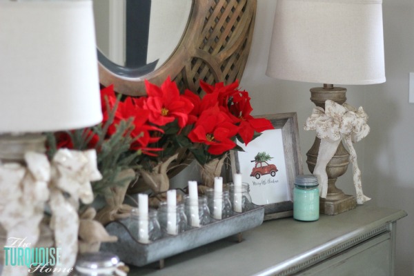 A Traditional Christmas Home Tour at TheTurquoiseHome.com