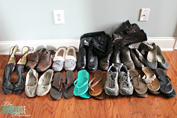 Decluttering the Master Closet {shoes} using the KonMari method | Details at TheTurquoiseHome.com