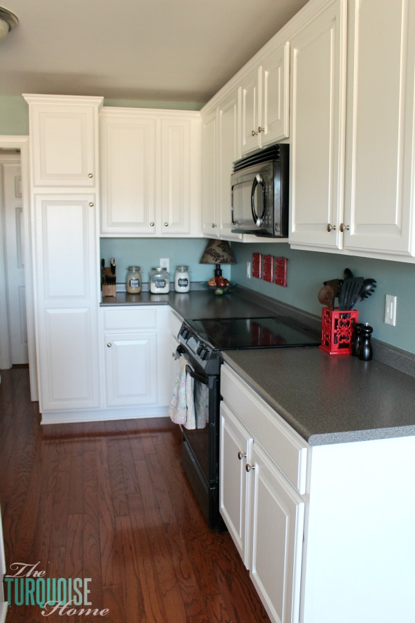  Painted Kitchen Cabinets with Benjamin Moore Simply White 