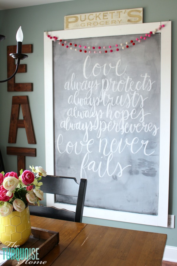 Love Never Fails Valentine's Day Chalkboard + DIY Felt Garland | TheTurquoiseHome.com