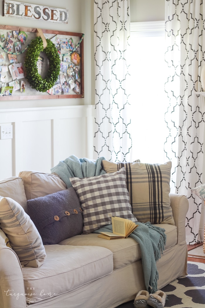 Cozy and rustic living room dressed up for fall!