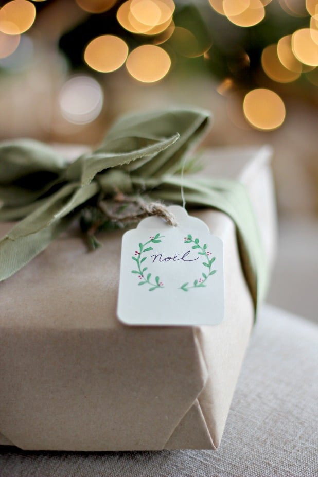 Free printable Christmas gift tags!