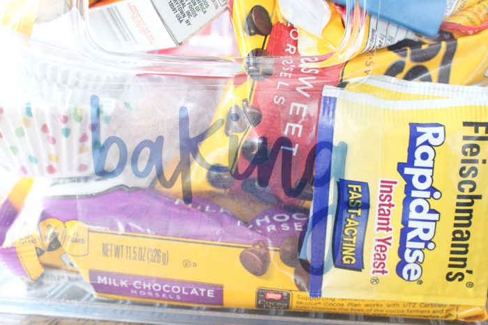 How to Create Your Own Pantry Labels: a DIY Project | Erasable Labels for Food Storage! | 30 Days to Less of a Hot Mess Challenge