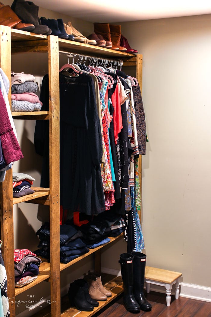 Organized Closet Systems make all the difference when it comes to decluttering and organizing your closet! | 30 Days to Less of a Hot Mess