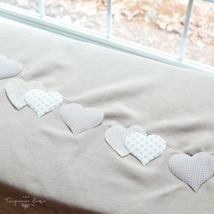 Such a CUTE and easy DIY pillow project! | Fabric Appliqué with a Silhouette Cameo
