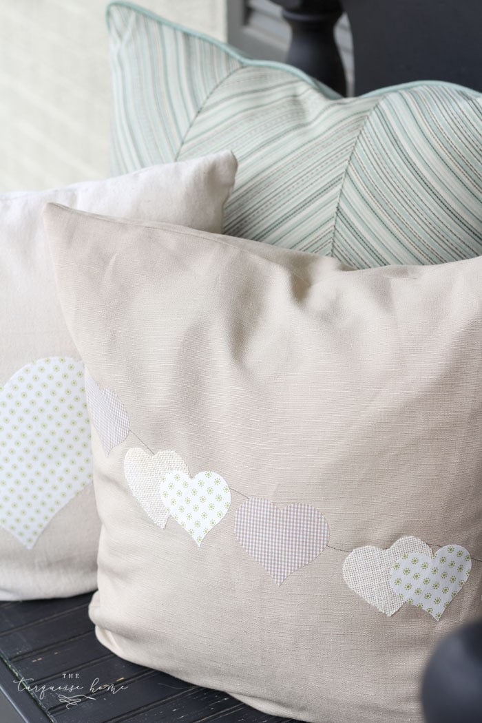 Such a CUTE and easy DIY pillow project! | Fabric Appliqué with a Silhouette Cameo
