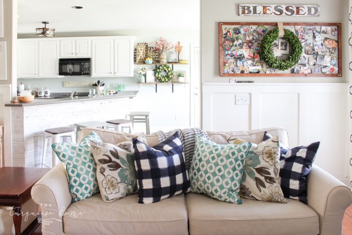 Simply gorgeous navy and turquoise in this summer home tour. Inspiration to create a home you love! | My Summer House