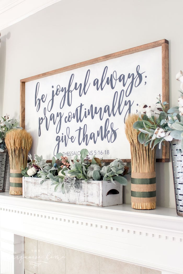 Love these simple tips for decorating for fall!! Simple farmhouse fall mantel with a DIY wooden sign