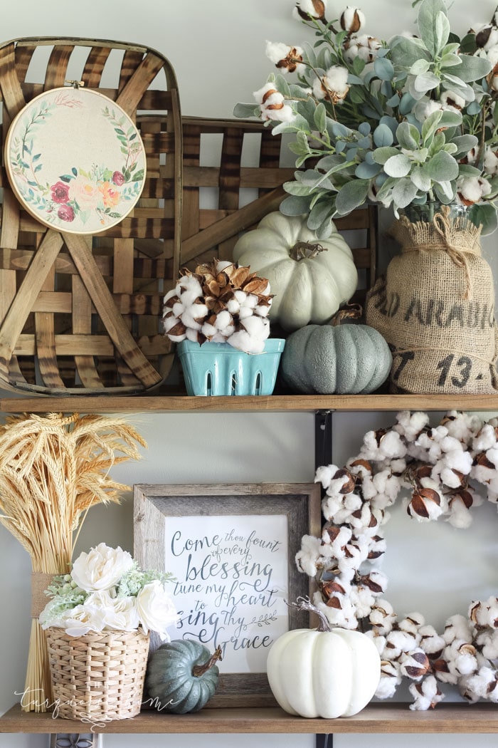 LOVE that embroidery hoop art! Adorable Fall farmhouse shelves in the kitchen ...
