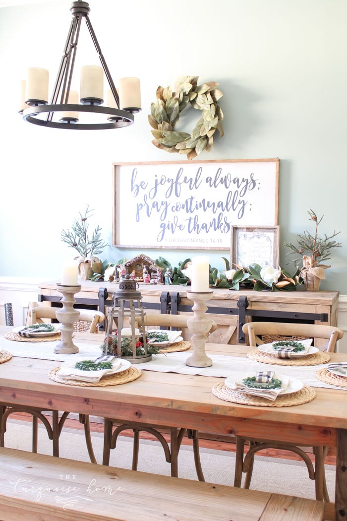 A Neutral Christmas Dining Room 