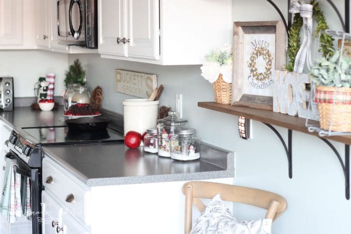 Adorable Farmhouse Christmas Kitchen ... and a real life tale of how this blogger balances motherhood and photo shoots. 🤪