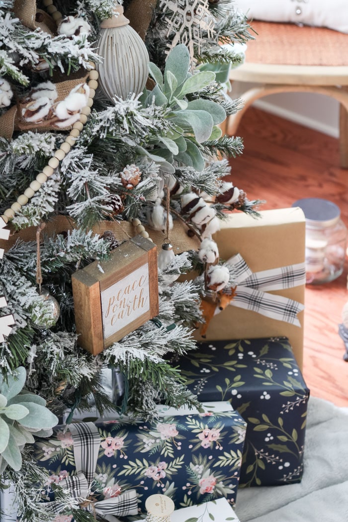 How to Decorate a Flocked Farmhouse Christmas Tree