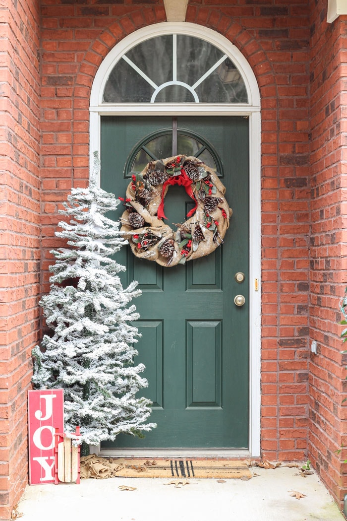 A simple Christmas front stoop