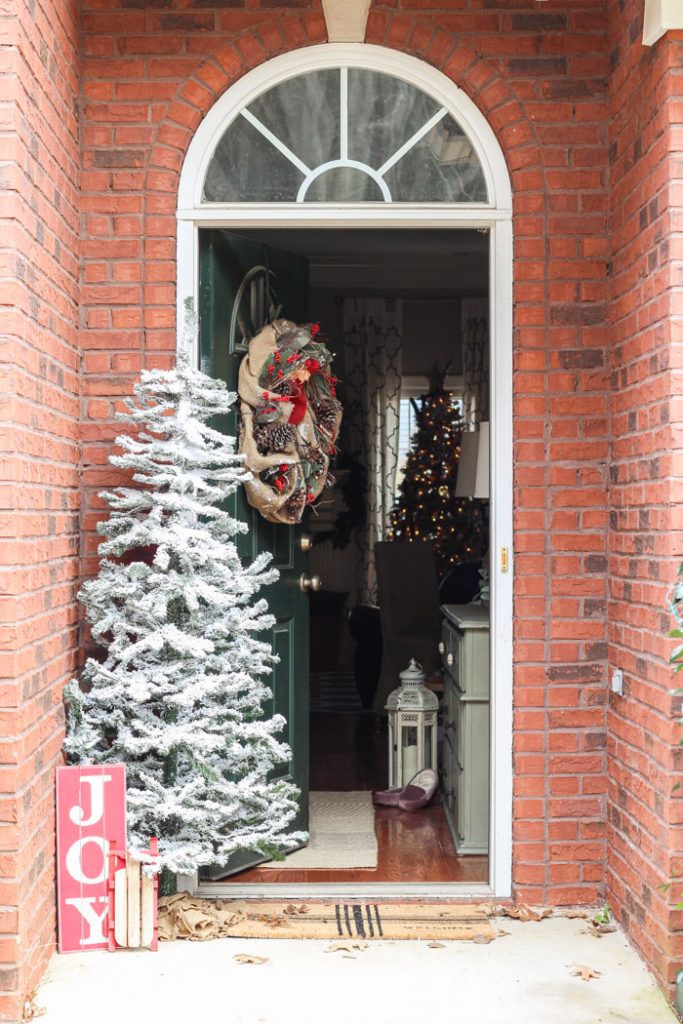 A simple Christmas front stoop