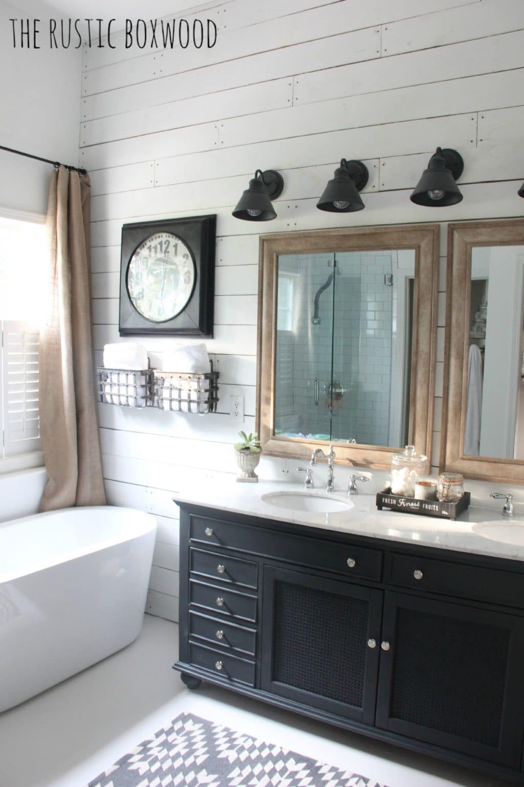 essential-elements-of-a-farmhouse-bathroom