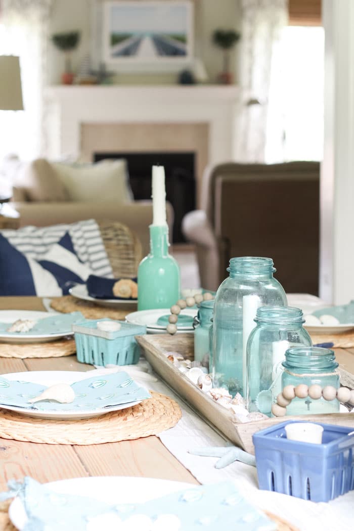 Coastal Decor in the Dining Room + 15 other gorgeous homes decorated for summer!