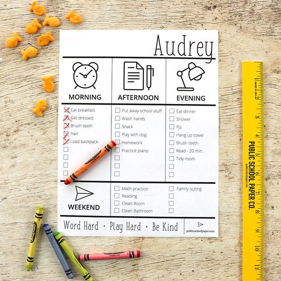 Love this editable chore chart! Perfect for kids to learn responsibility. Put it in between a self-adhesive laminate sheet and use a dry erase marker to check it off every day!