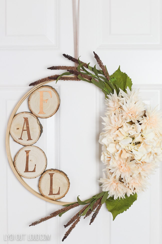 DIY Embroidery Hoop Fall Wreath