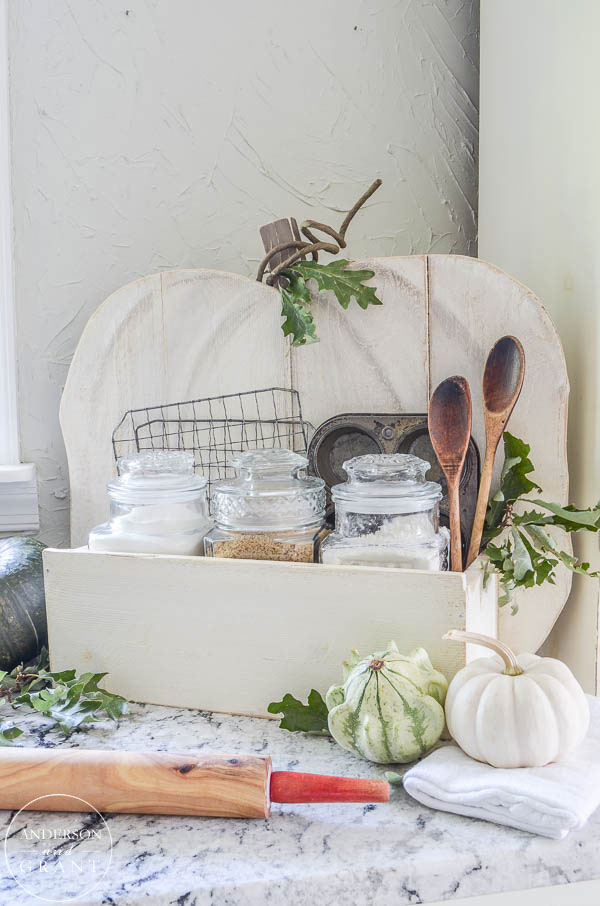 DIY Rustic Pumpkin Stand Box