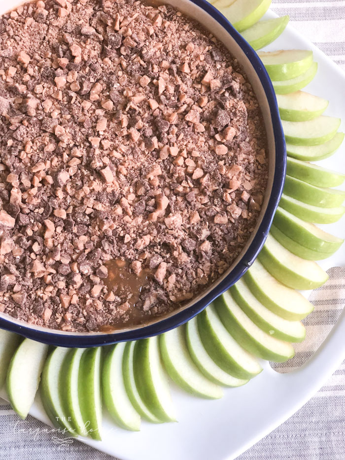 how to make Cream Cheese Caramel Apple Dip