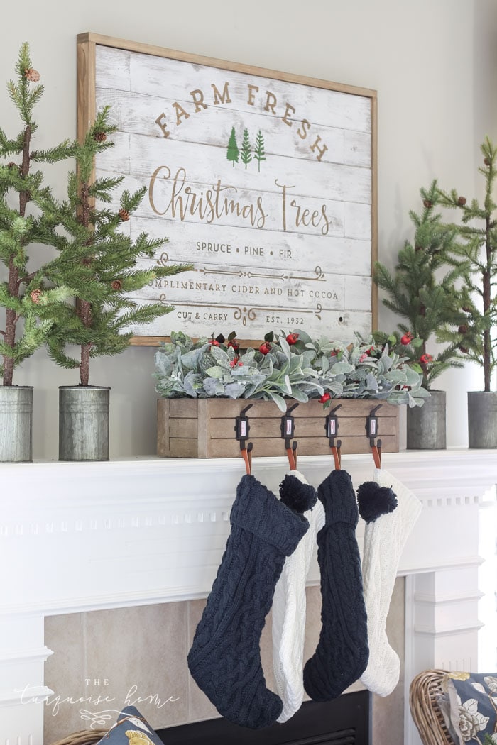 Green and Navy Christmas Mantel 2018