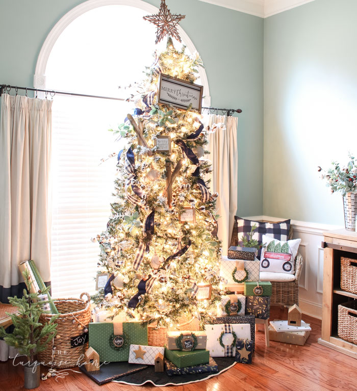 Navy & Green Farmhouse Christmas Tree