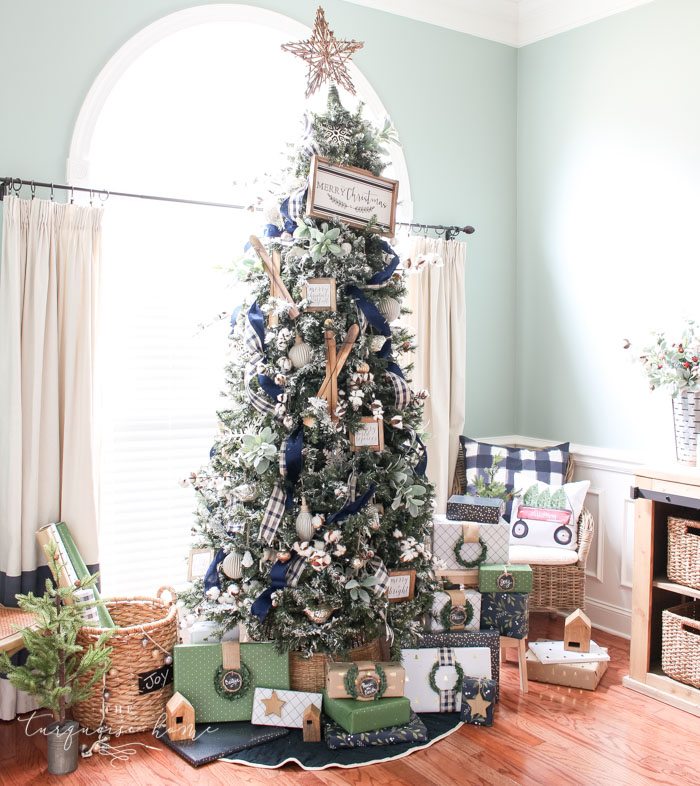 Navy & Green Farmhouse Christmas Tree
